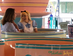 Walt Disney World Magic Kingdom Alice in Wonderland Teacups Mad Tea Party